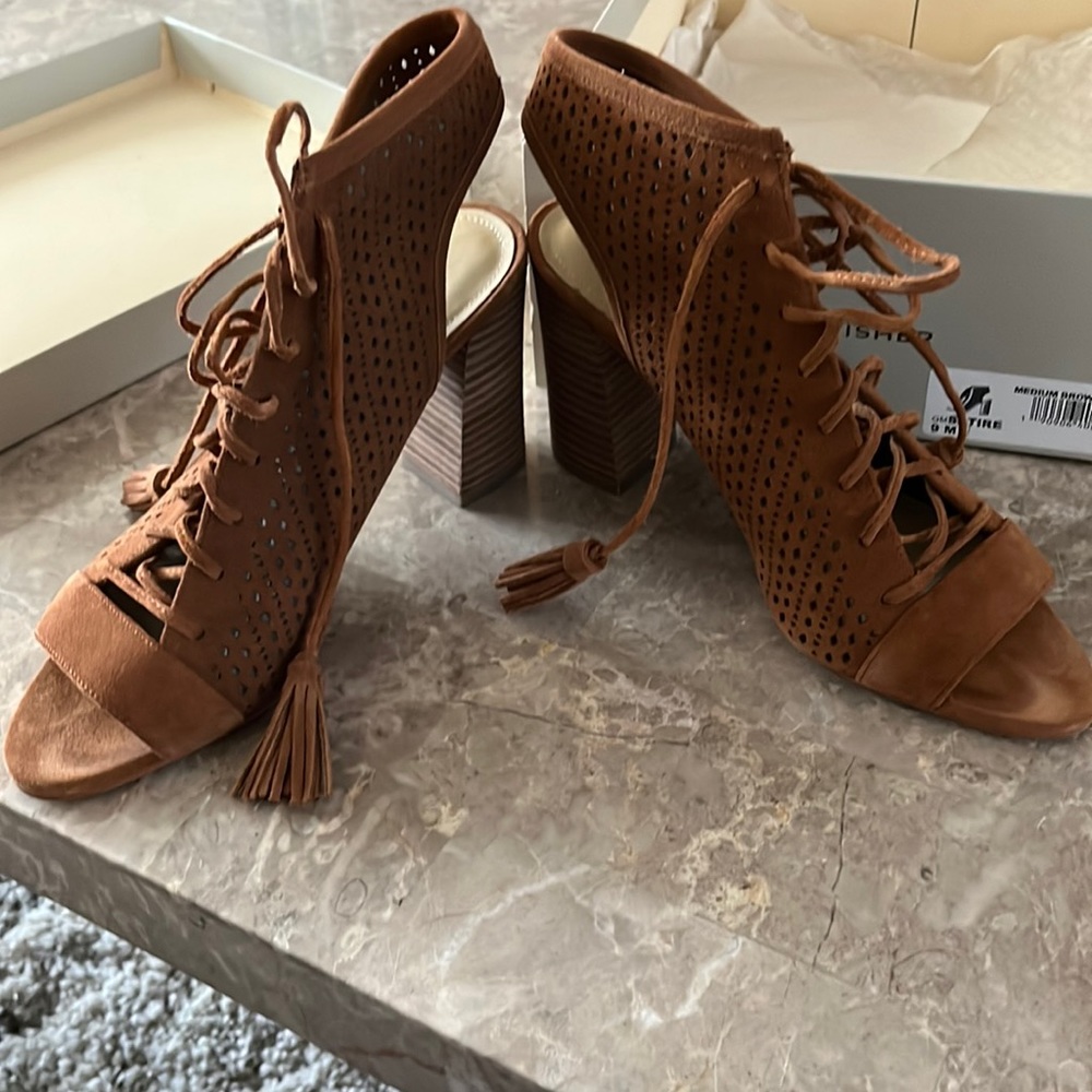 Tan lace up bootie